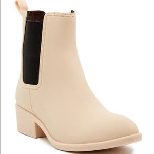 NWT Jeffrey Campbell stormy rain boot